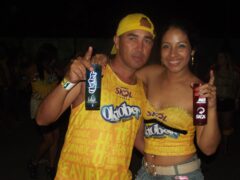 Oktober 10 Anos